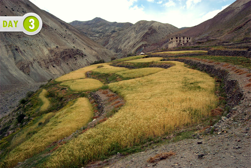 Yurutse Village of one familiy