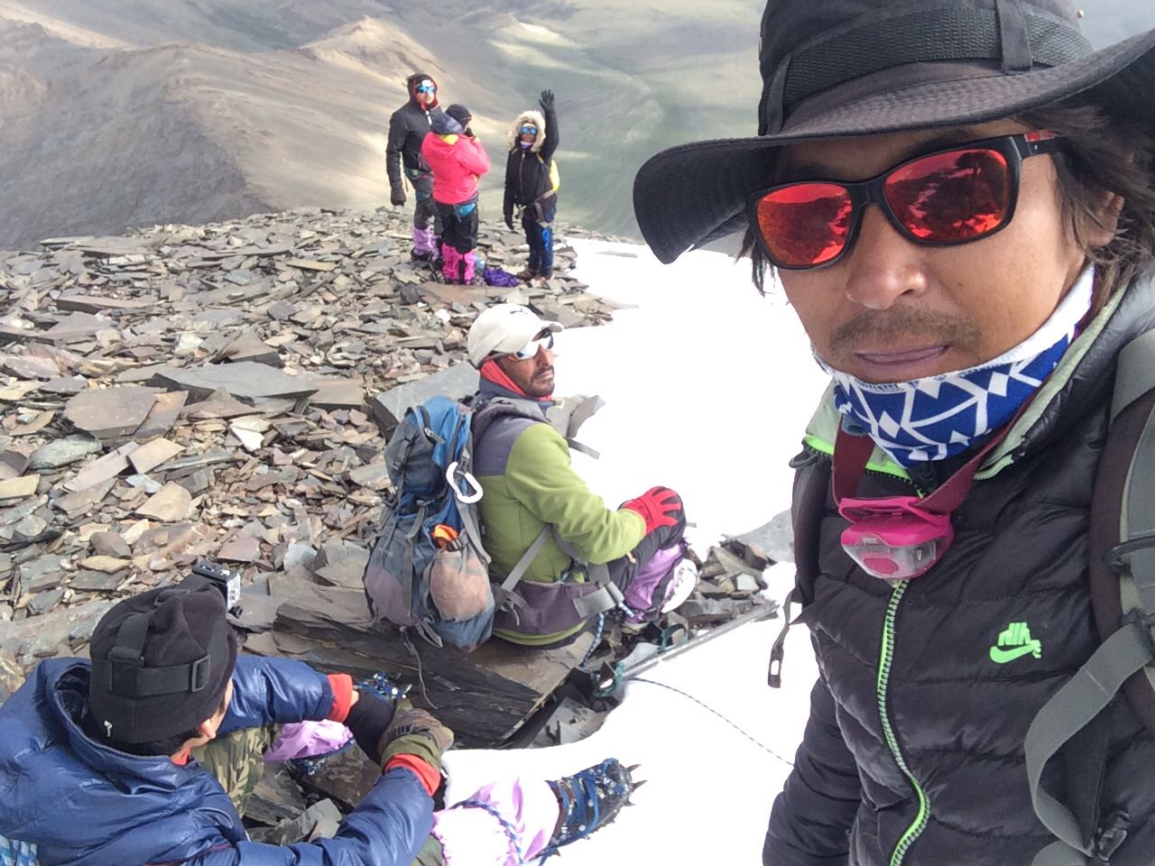Kang Yatse 2 Summit Walk The team 2